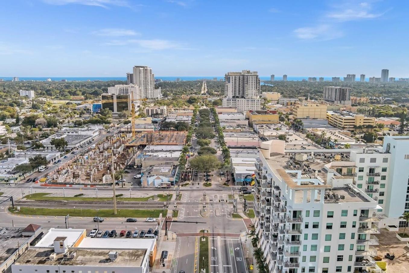Modern 2Br Oasis Mins To Beach & Casino Db2 Dania Beach Bagian luar foto