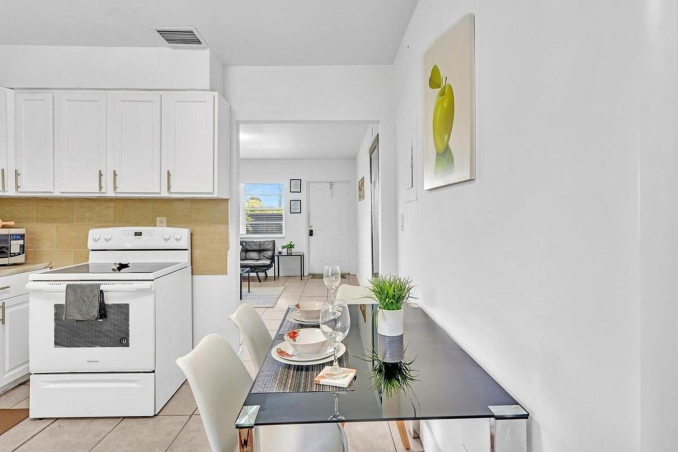 Modern 2Br Oasis Mins To Beach & Casino Db2 Dania Beach Bagian luar foto