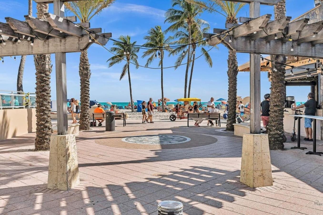 Modern 2Br Oasis Mins To Beach & Casino Db2 Dania Beach Bagian luar foto