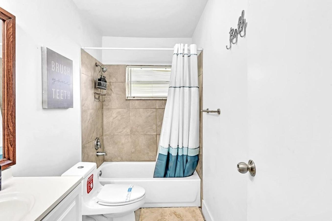 Modern 2Br Oasis Mins To Beach & Casino Db2 Dania Beach Bagian luar foto