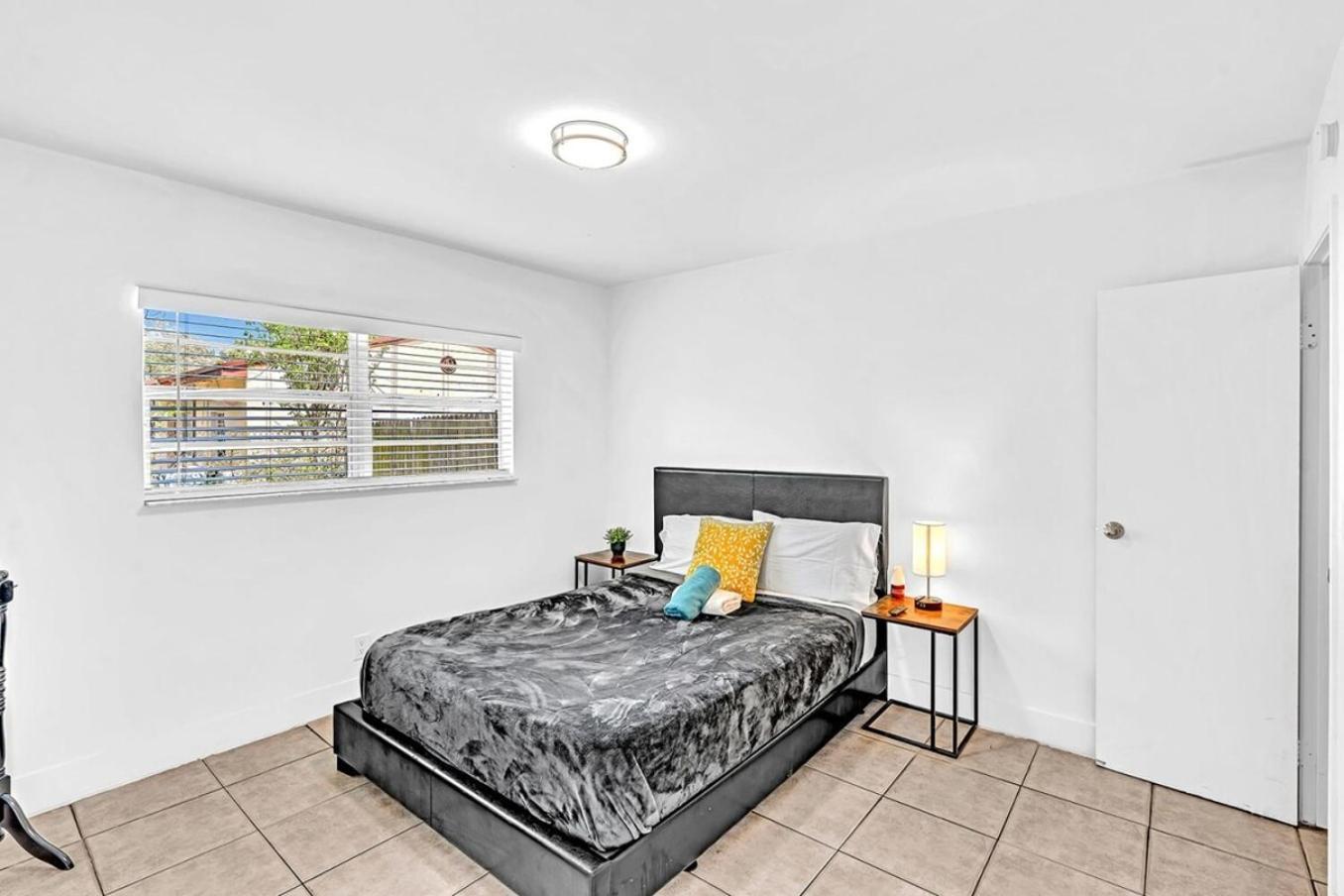 Modern 2Br Oasis Mins To Beach & Casino Db2 Dania Beach Bagian luar foto