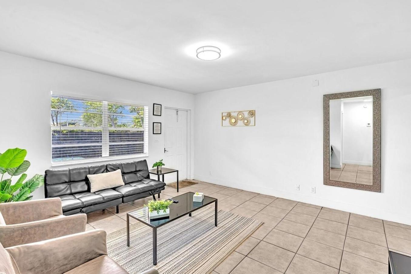 Modern 2Br Oasis Mins To Beach & Casino Db2 Dania Beach Bagian luar foto